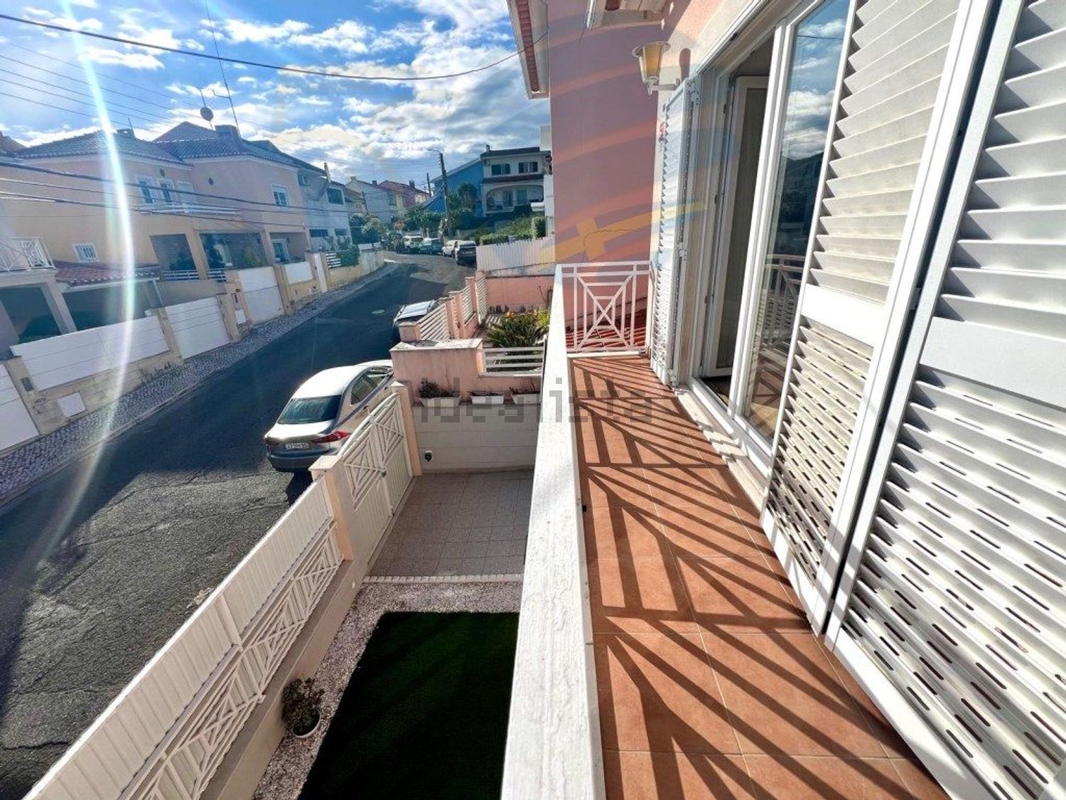 出租小楼房或独栋别墅在Talaíde - 阳台