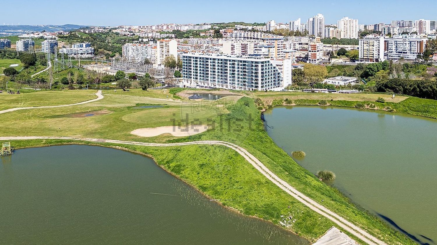 公寓 t3出售在Rua André de Gouveia - 视线