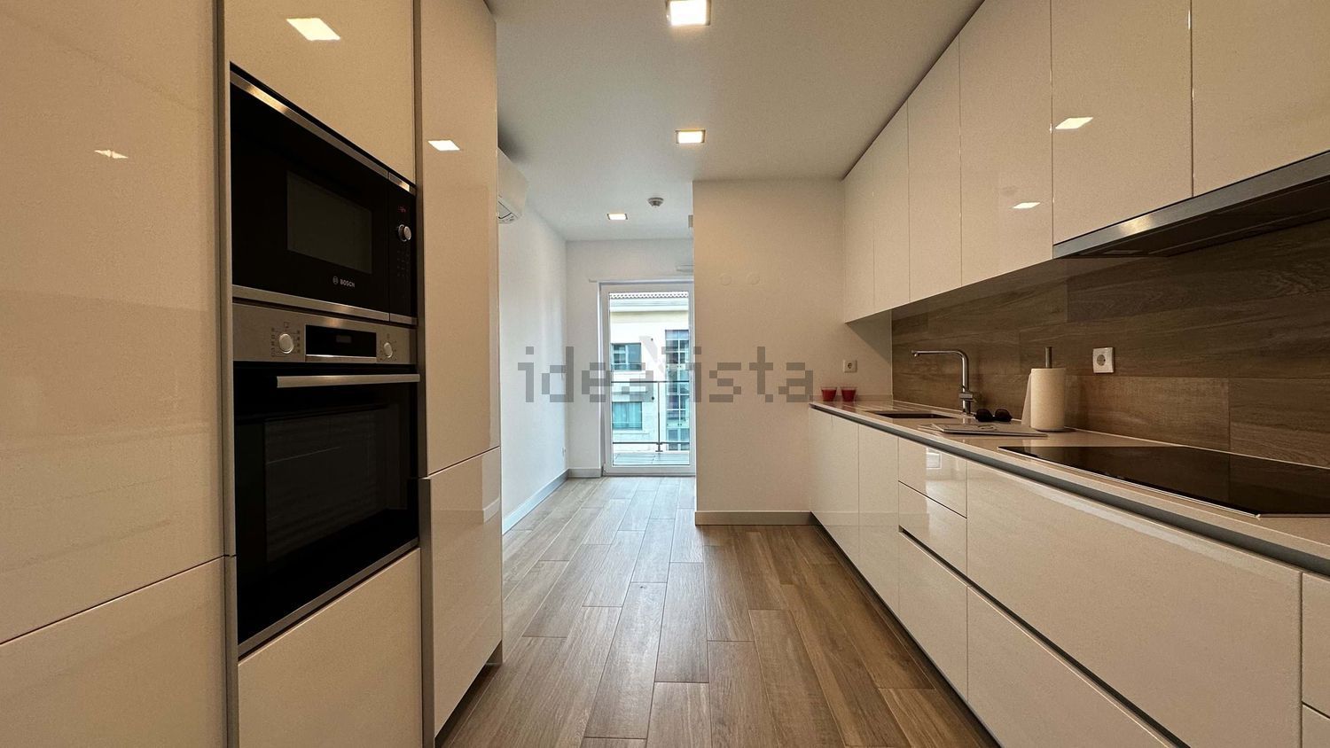 出租公寓 t2在Rua Daciano Costa - 厨房