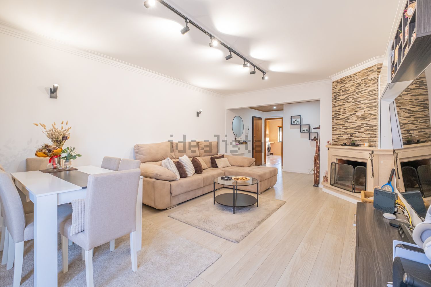 公寓 t3出售在Rua de Dadrá, 18 - 客厅