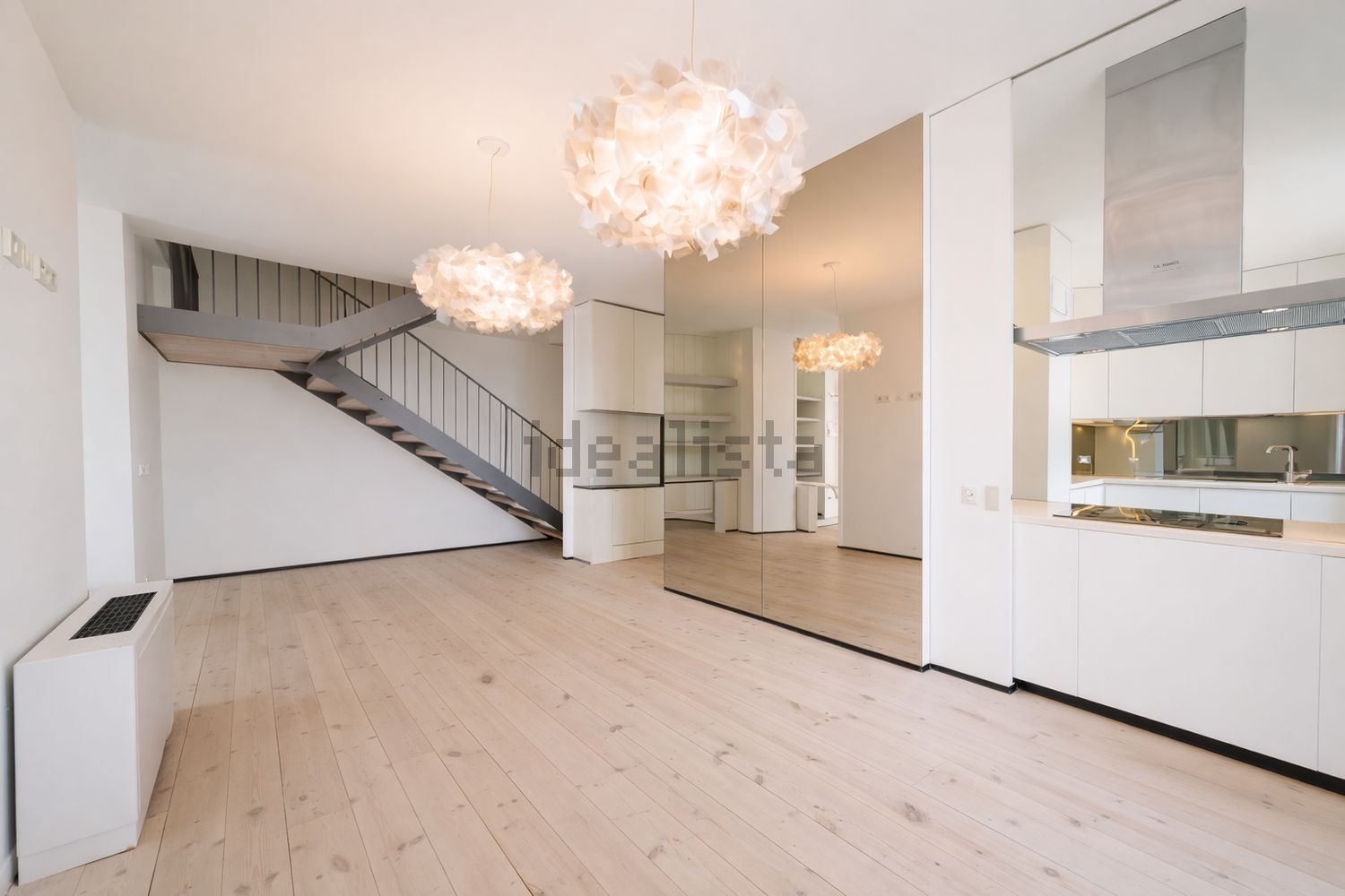 出租复式公寓Calçada da Cruz da Pedra - 餐厅