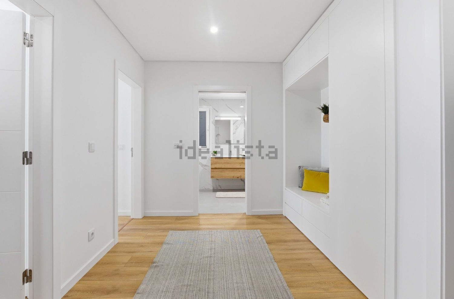 公寓 t2出售在Rua Coronel Vítor Alves - 过道