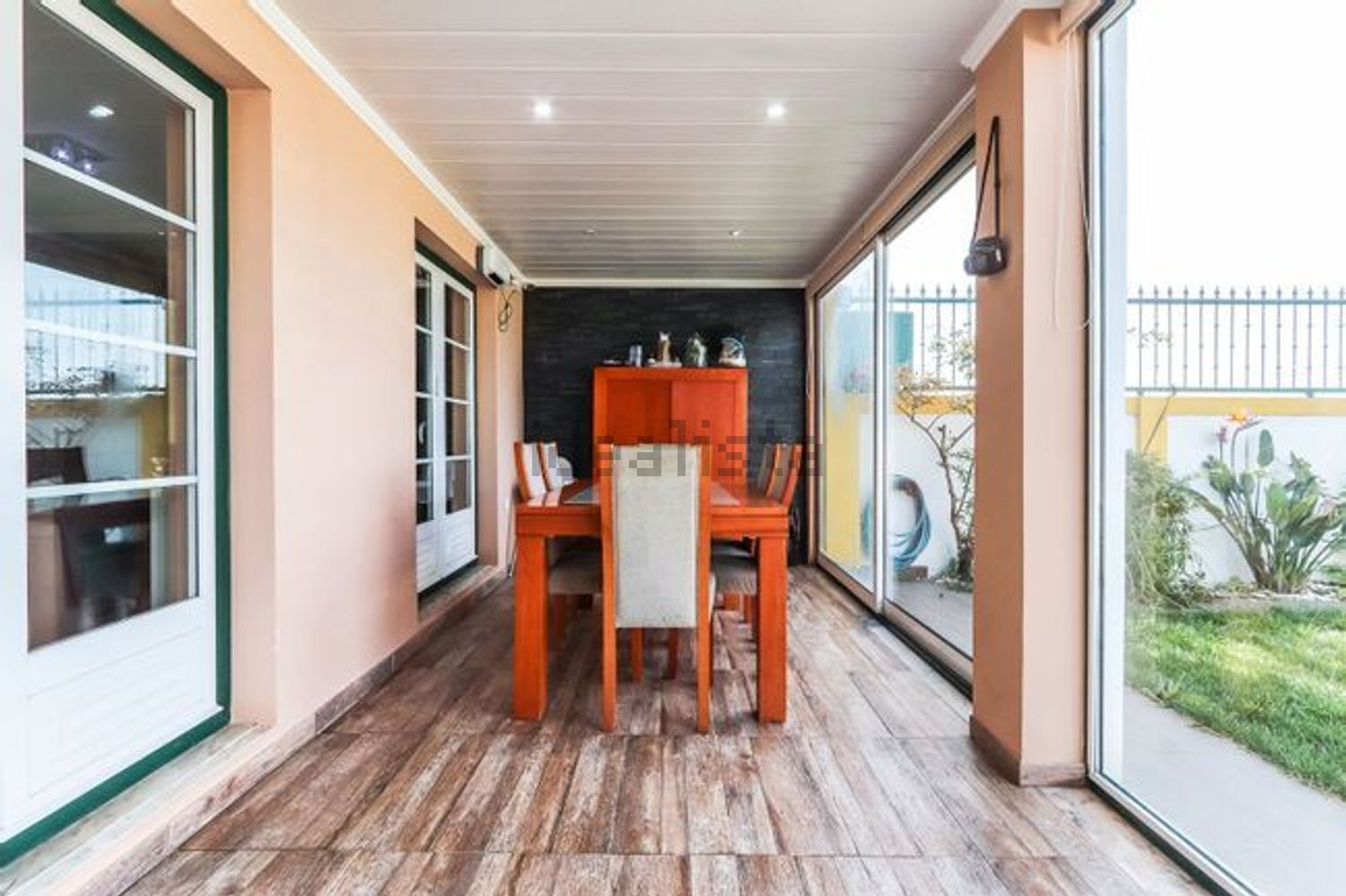 小楼房或独栋别墅出售在Praceta Santo António - 客厅