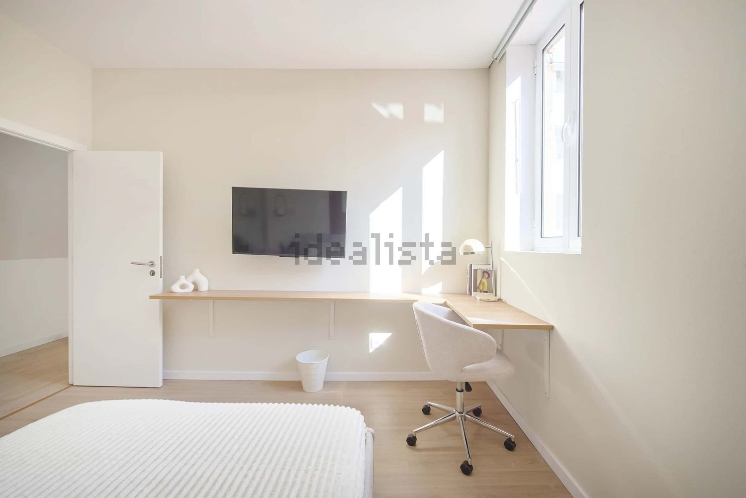 出租房间在Largo Vitorino Damásio, 2 - 照片