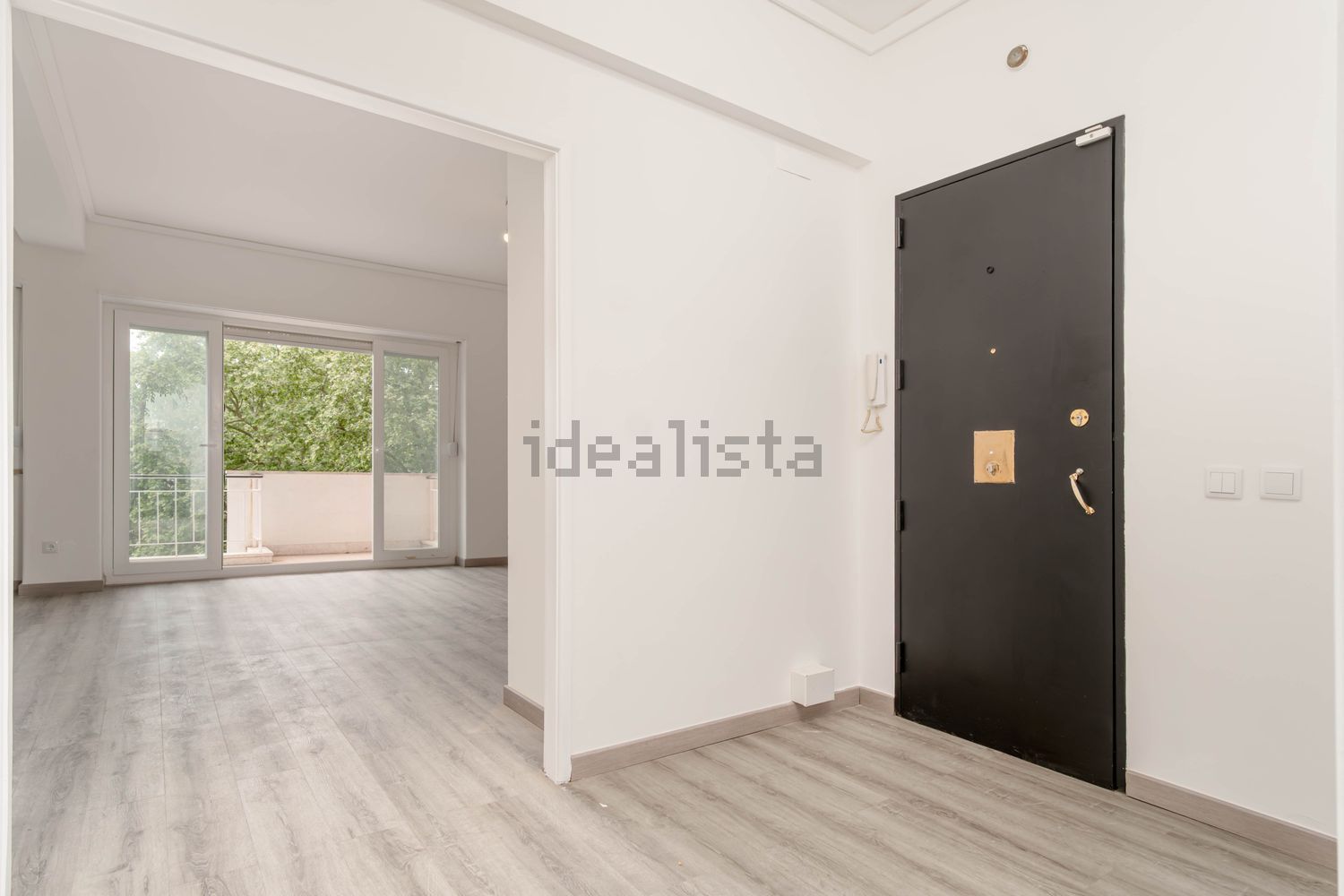 公寓 t3出售在Praça Rainha Santa - 居住