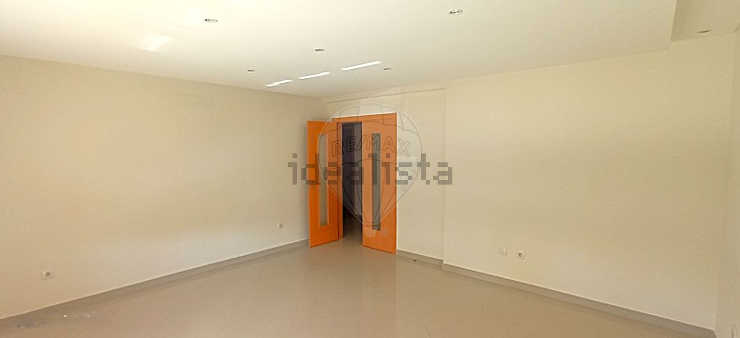 公寓 t4出售在Rua Fernão de Magalhães - 居住