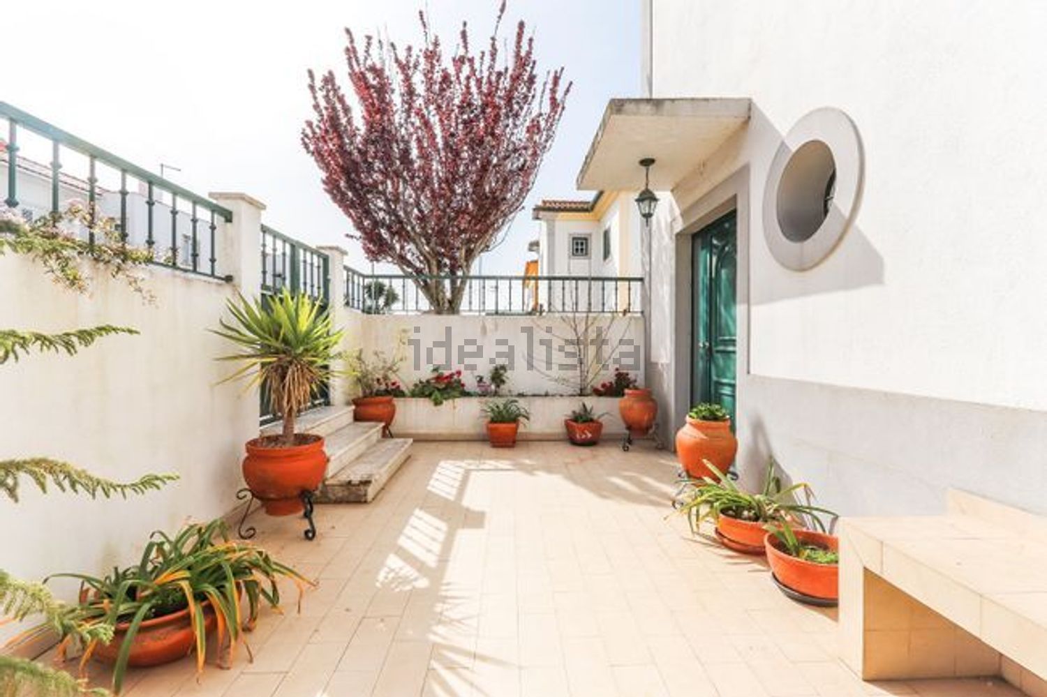 小楼房或独栋别墅出售在Praceta Santo António - 阳台