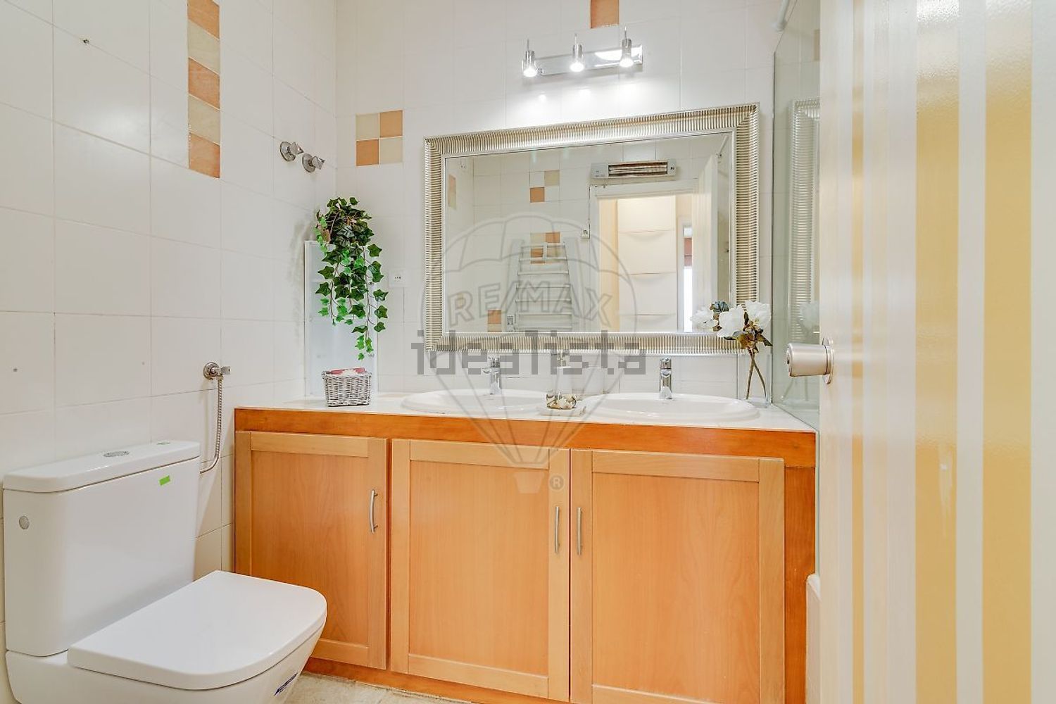 出租公寓 t2在Rua Maria Brown - 厨房