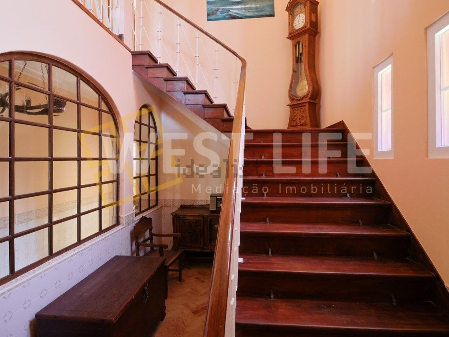 小楼房或独栋别墅出售在São Pedro da Cadeira - 详情