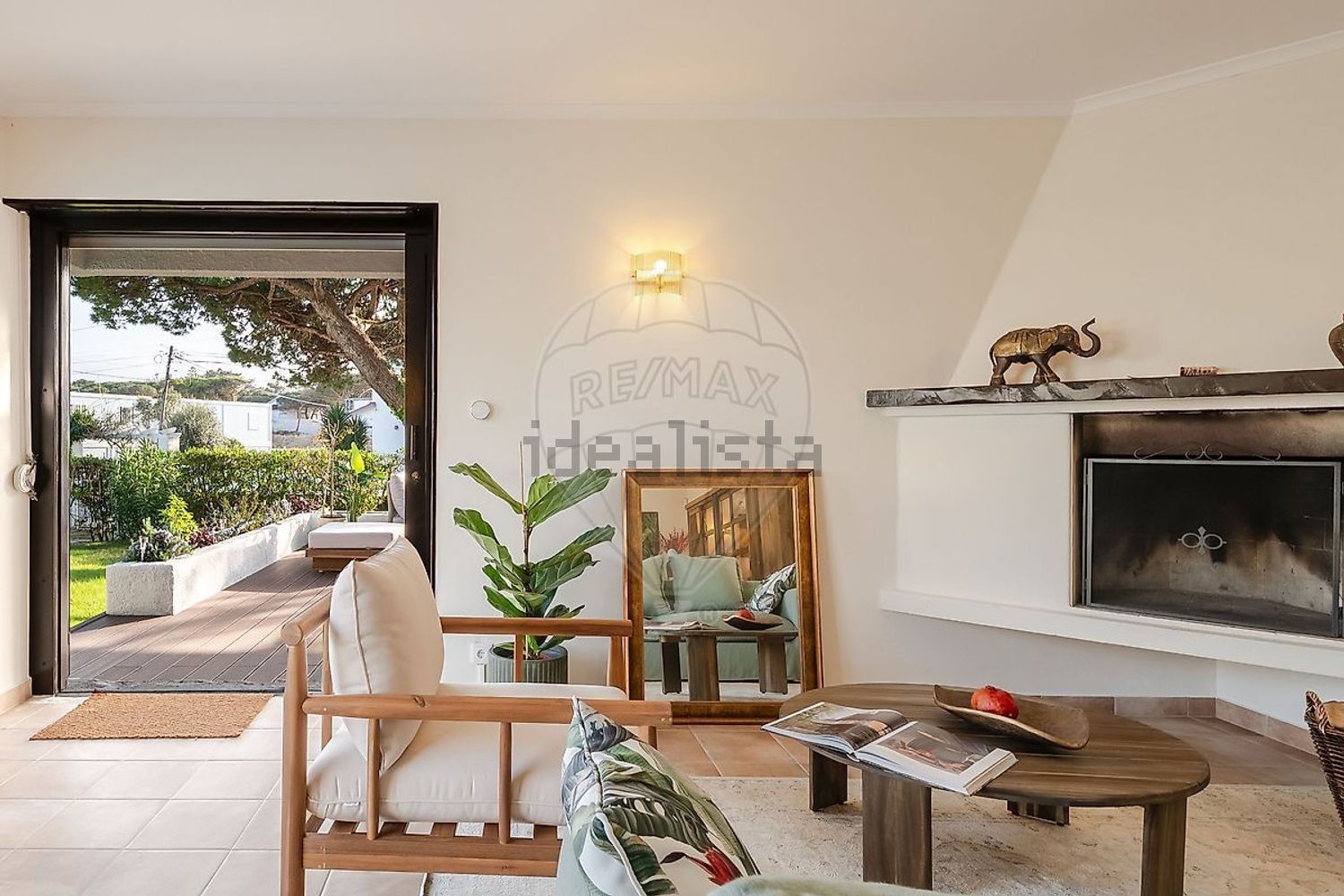 小楼房或独栋别墅出售在Rua das Corredouras - 客厅