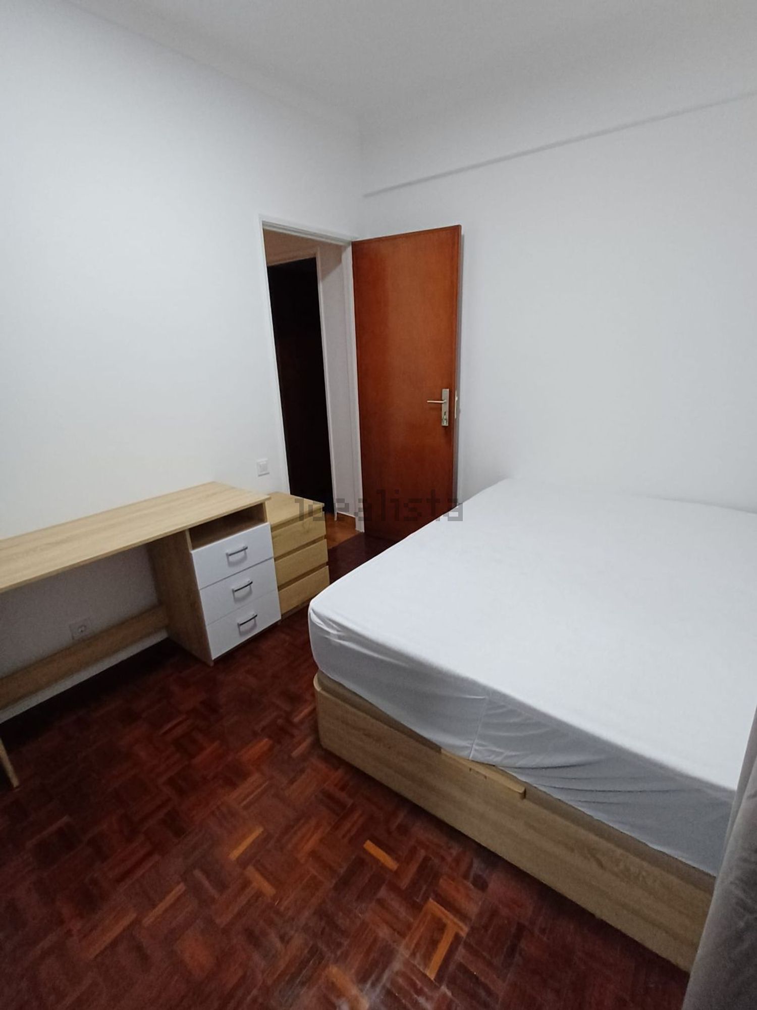 出租房间在Rua Sebastião da Gama, 11 - 卧室