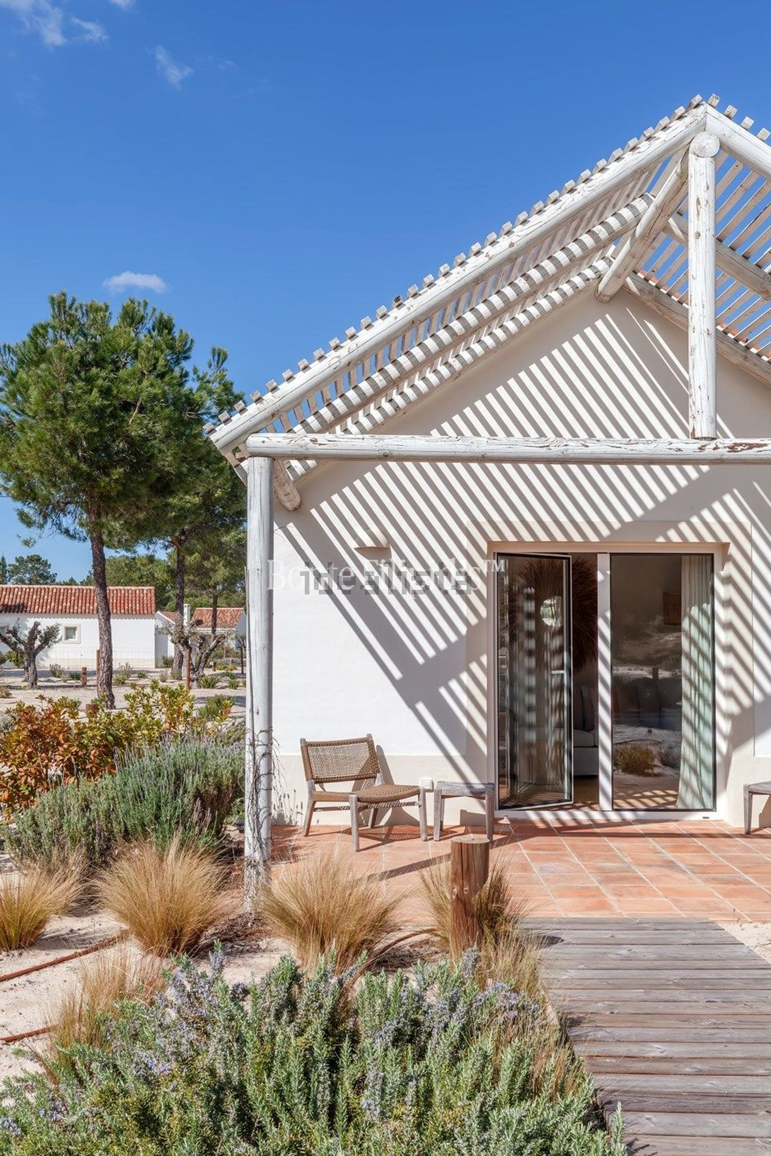 小楼房或独栋别墅出售N261-1, Estrada das Bicas - Authentic Bicas - 外立面