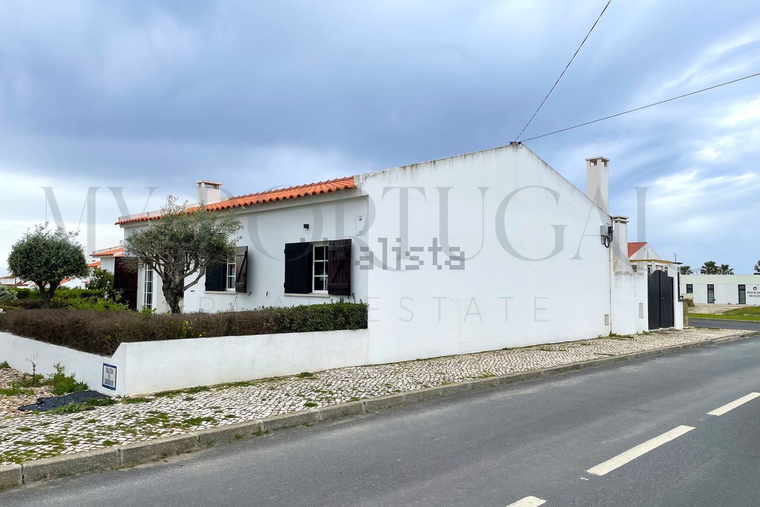 出租小楼房或独栋别墅在Praceta da Liberdade - 外立面