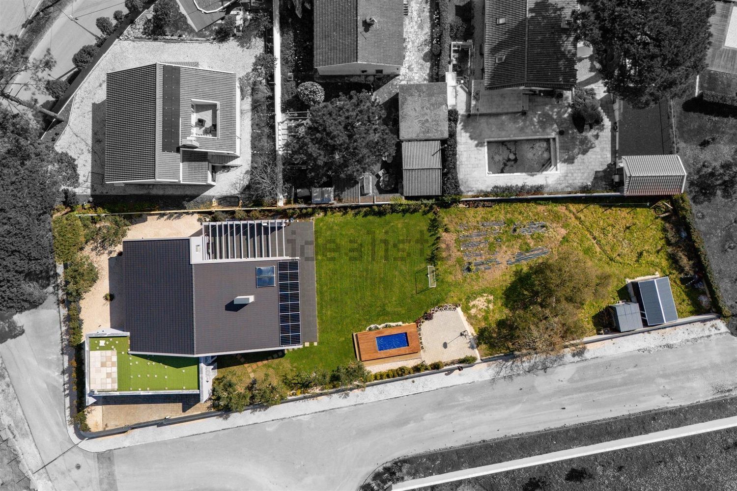 小楼房或独栋别墅出售Em539 - 视线