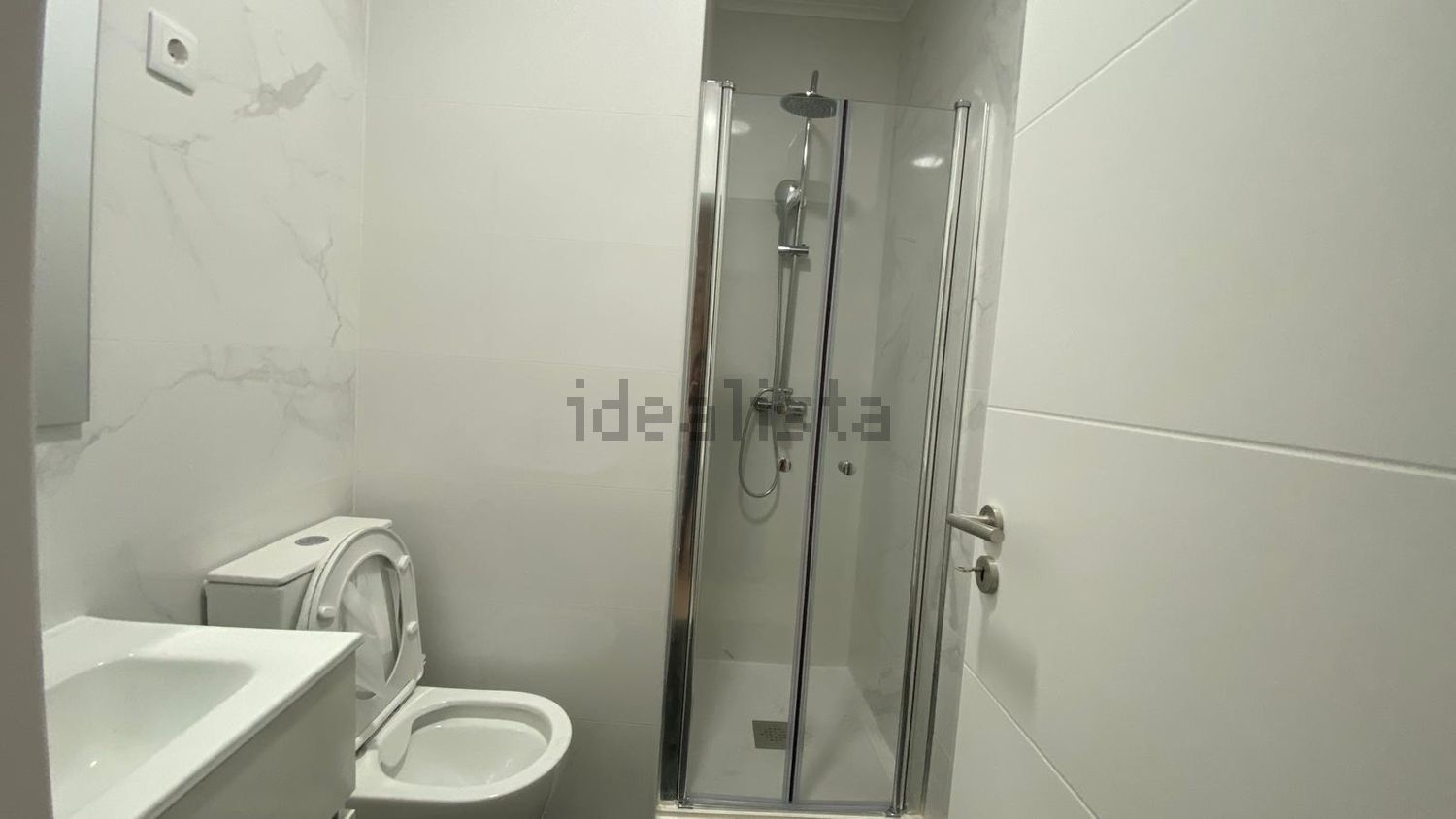 公寓 t3出售在Avenida Comandante Luís António da Silva - 卫生间