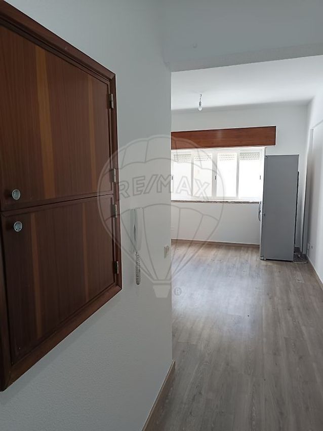 出租t0（单人公寓）在Praceta José Epifânio de Abreu