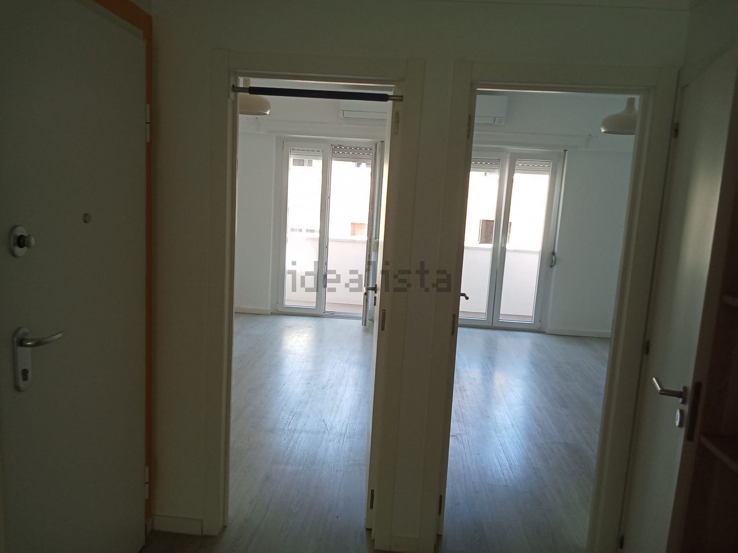 出租公寓 t2在Rua Engenheiro Quartin Graça, 40 - 居住