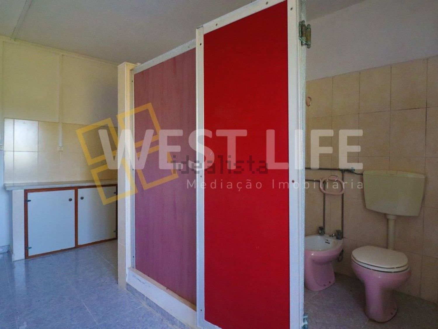 小楼房或独栋别墅出售在Venda do Pinheiro e Santo Estêvão das Galés - 卧室