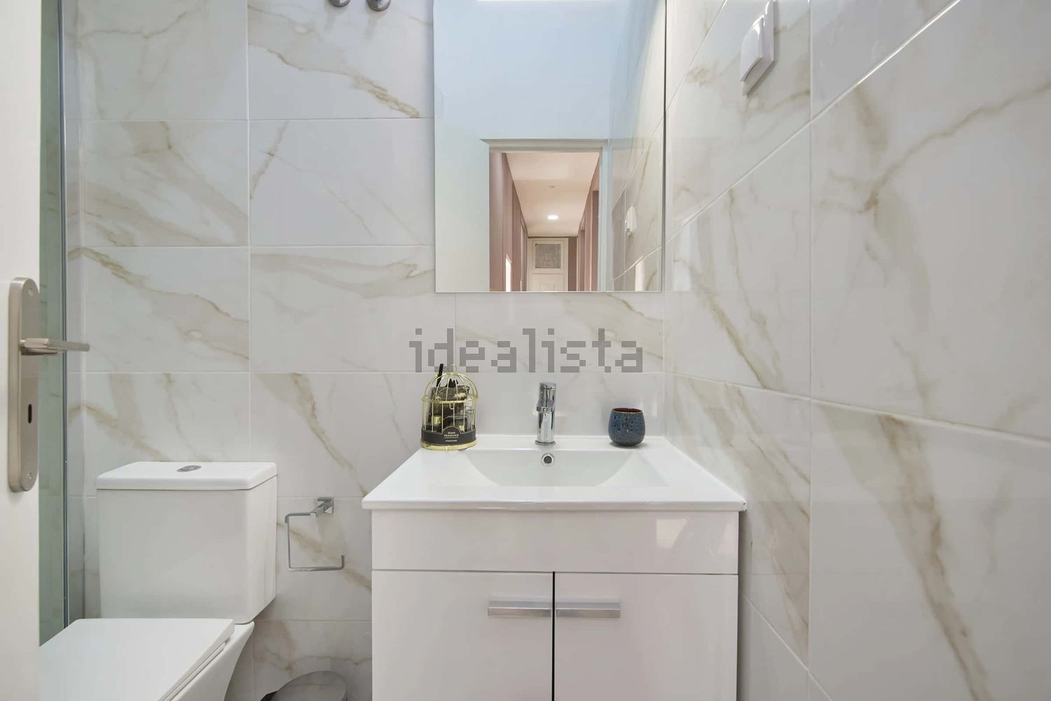 出租房间在Largo Vitorino Damásio, 2 - 卫生间