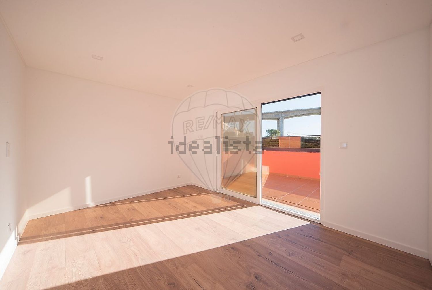 出租小楼房或独栋别墅Cm1318 - 居住