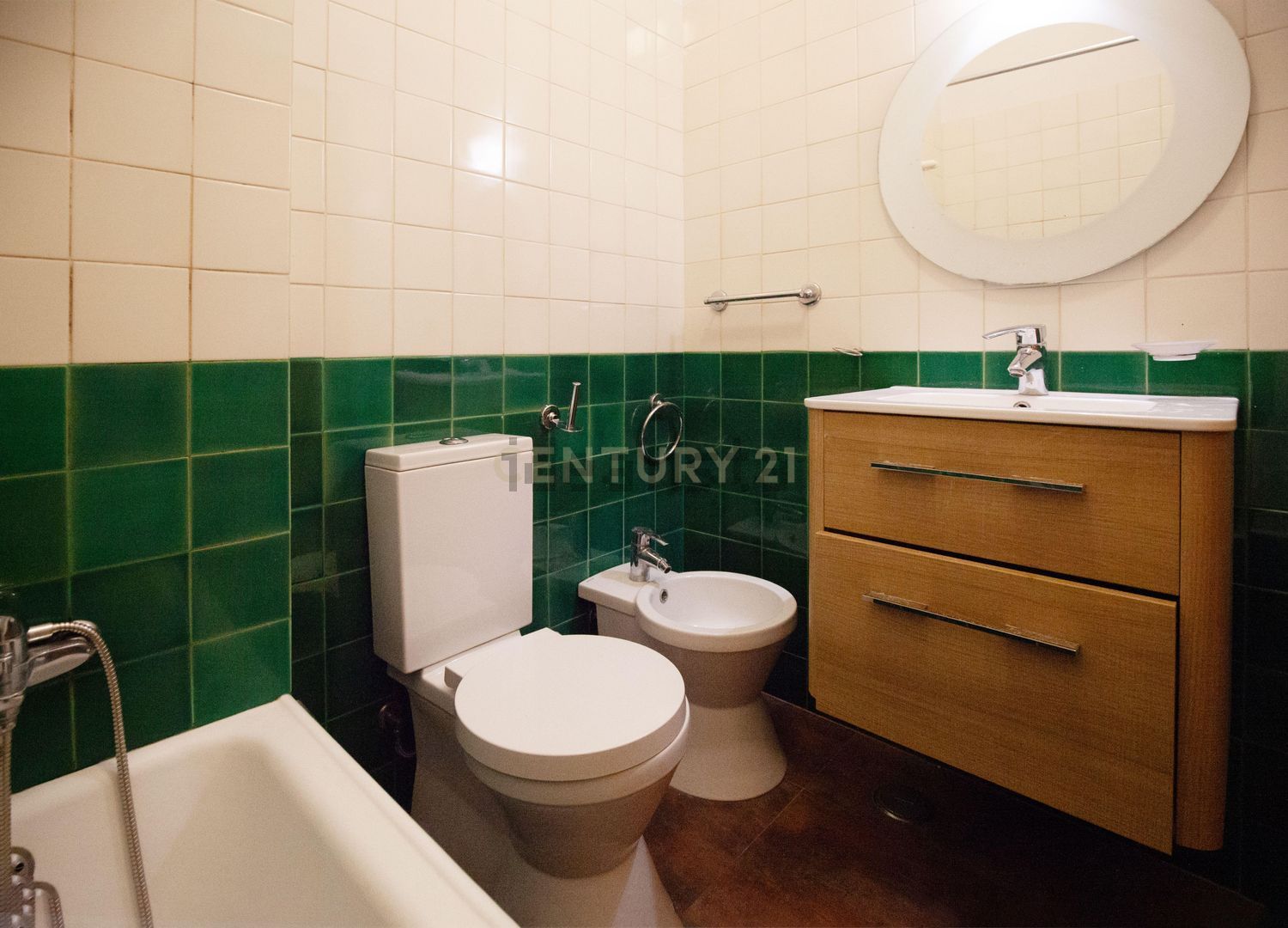 公寓 t3出售在Rua Montepio Geral s/n - 卫生间