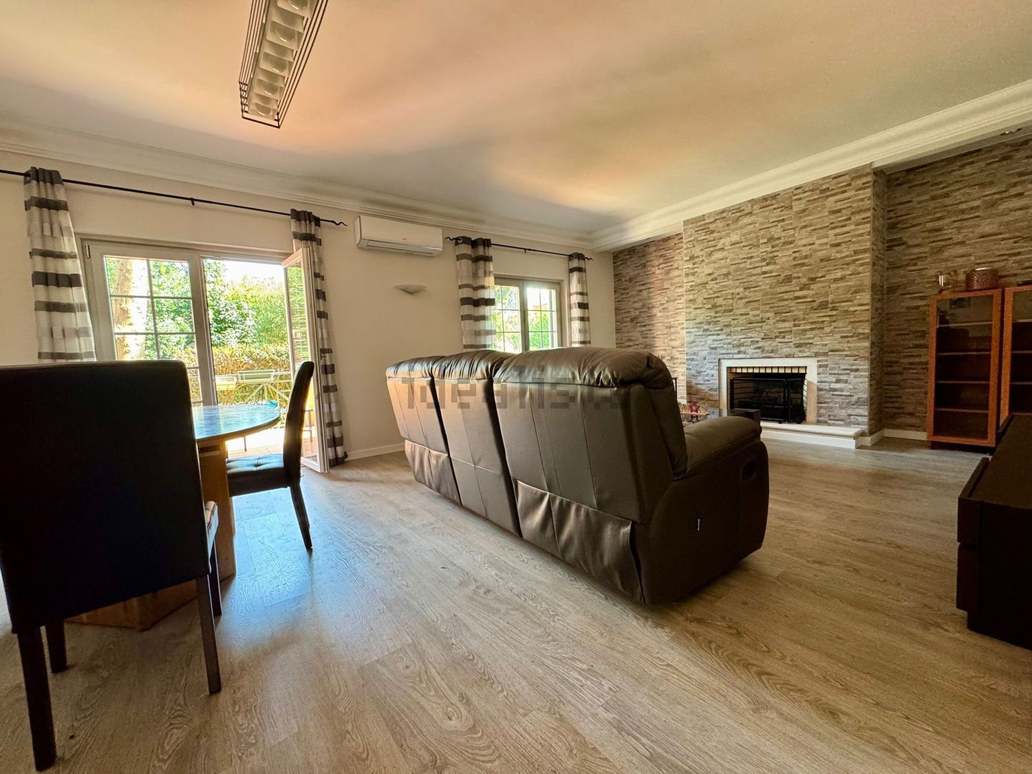 公寓 t3出售在Rua viela da eira s/n - 客厅