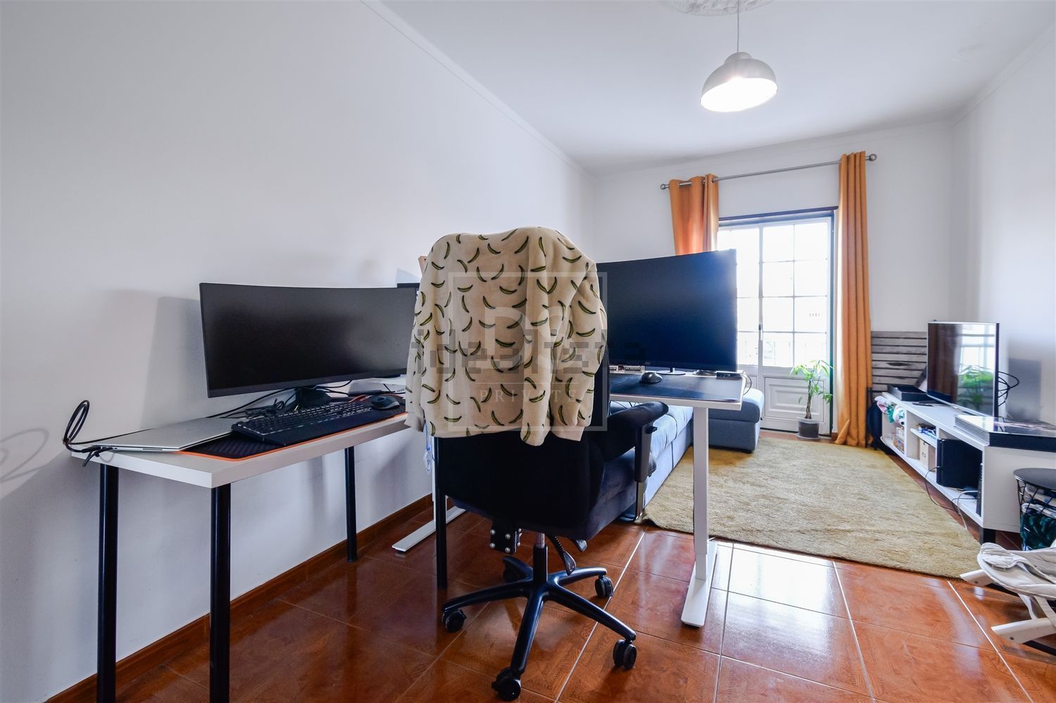 小楼房或独栋别墅出售在Praça Dom Lourenço Vicente, 18 - 客厅