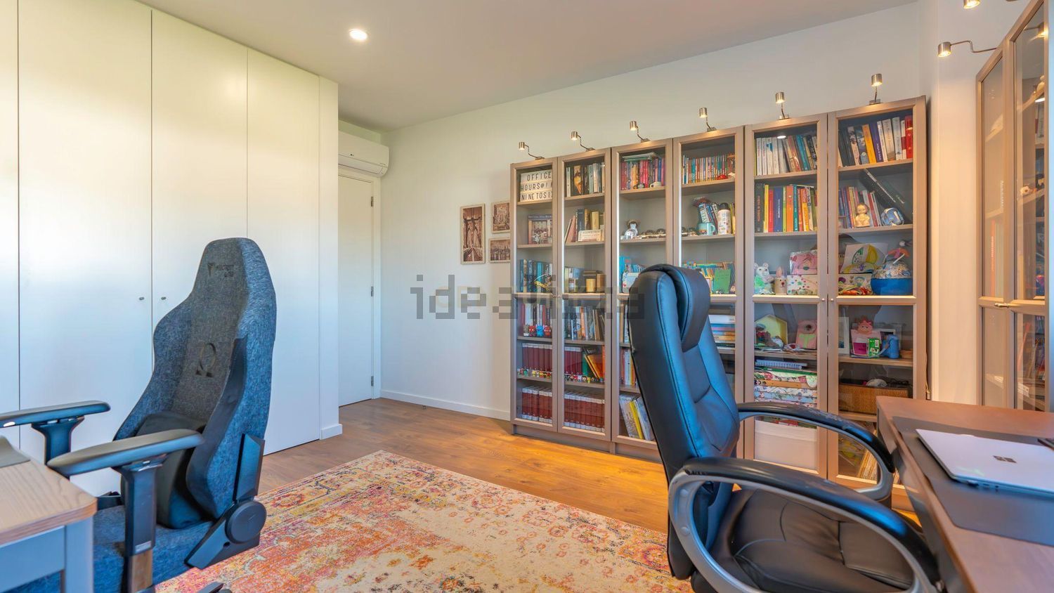 小楼房或独栋别墅出售在Avenida Engenheiro Arantes e Oliveira, 4 - 客厅