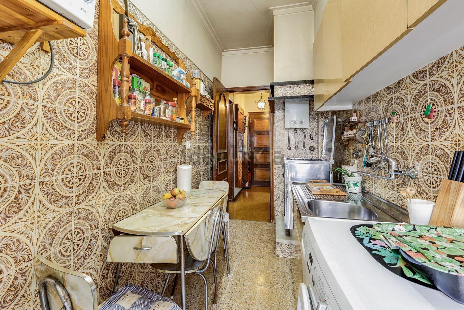 公寓 t1出售在Rua Montepio Geral s/n - 厨房