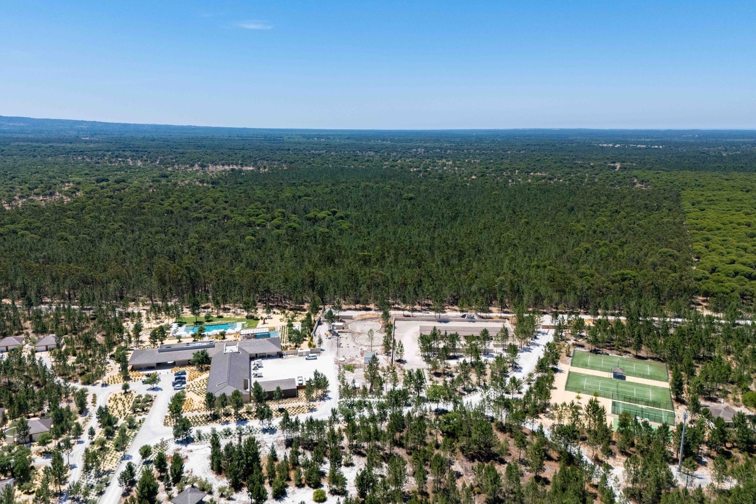 小楼房或独栋别墅出售在Estrada de Bicas - 视线