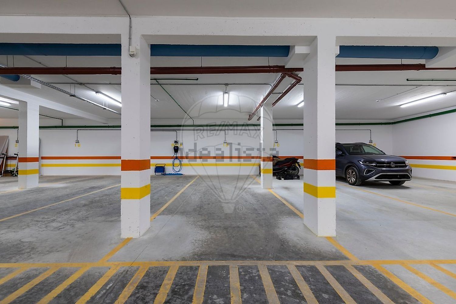 公寓 t3出售在Rua José do Pisão - 停车位