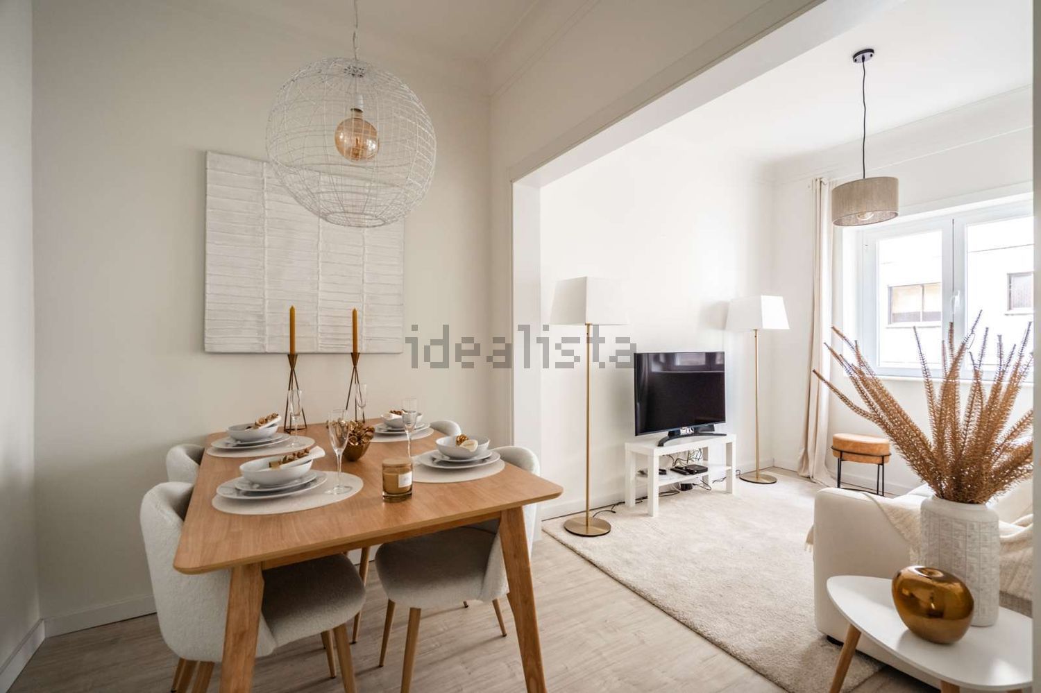 出租公寓 t2在Rua António Maria Baptista - 客厅