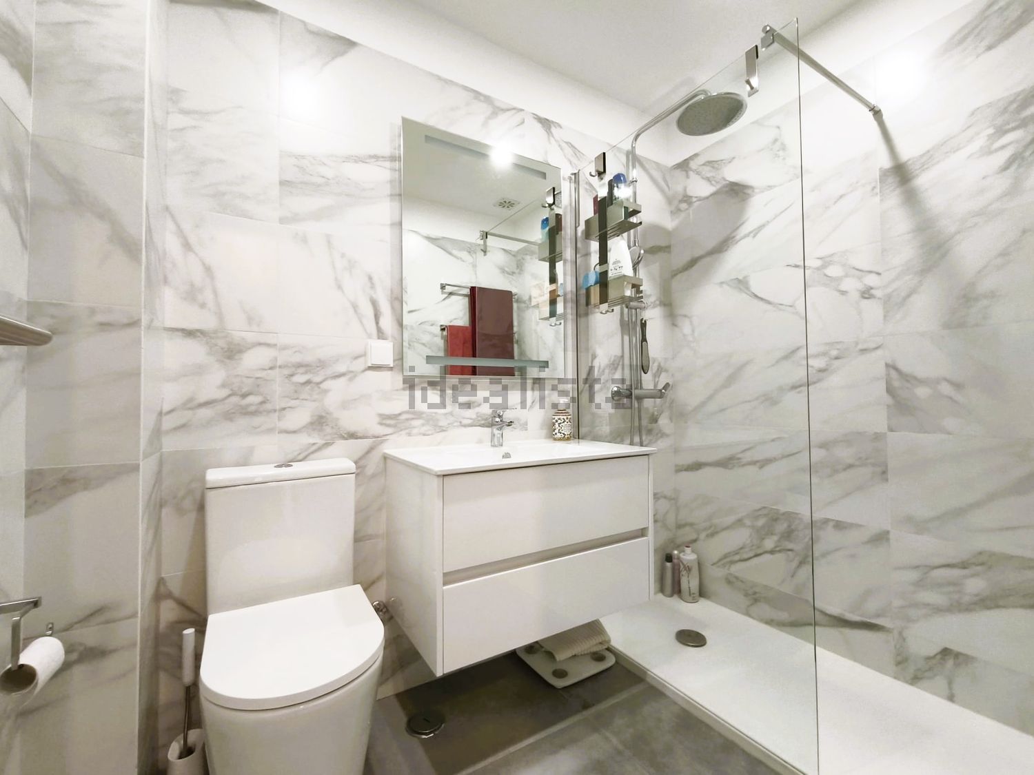 公寓 t2出售在Rua Almeida Garrett - 卫生间