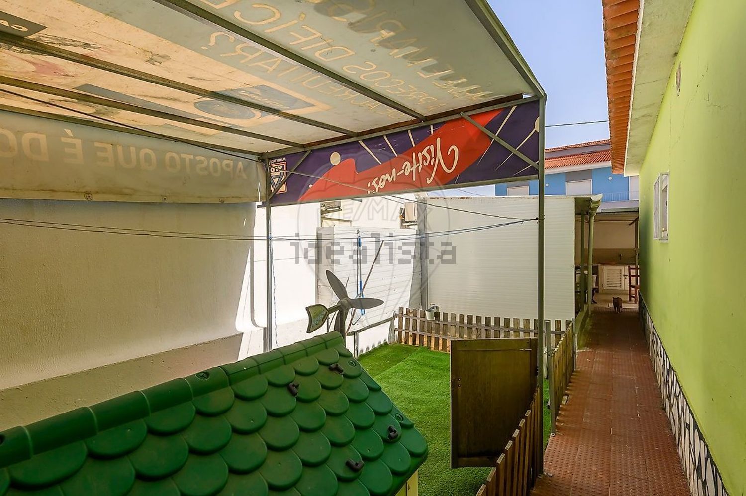 小楼房或独栋别墅出售在Rua Bento de Jesus Caraça - 阳台