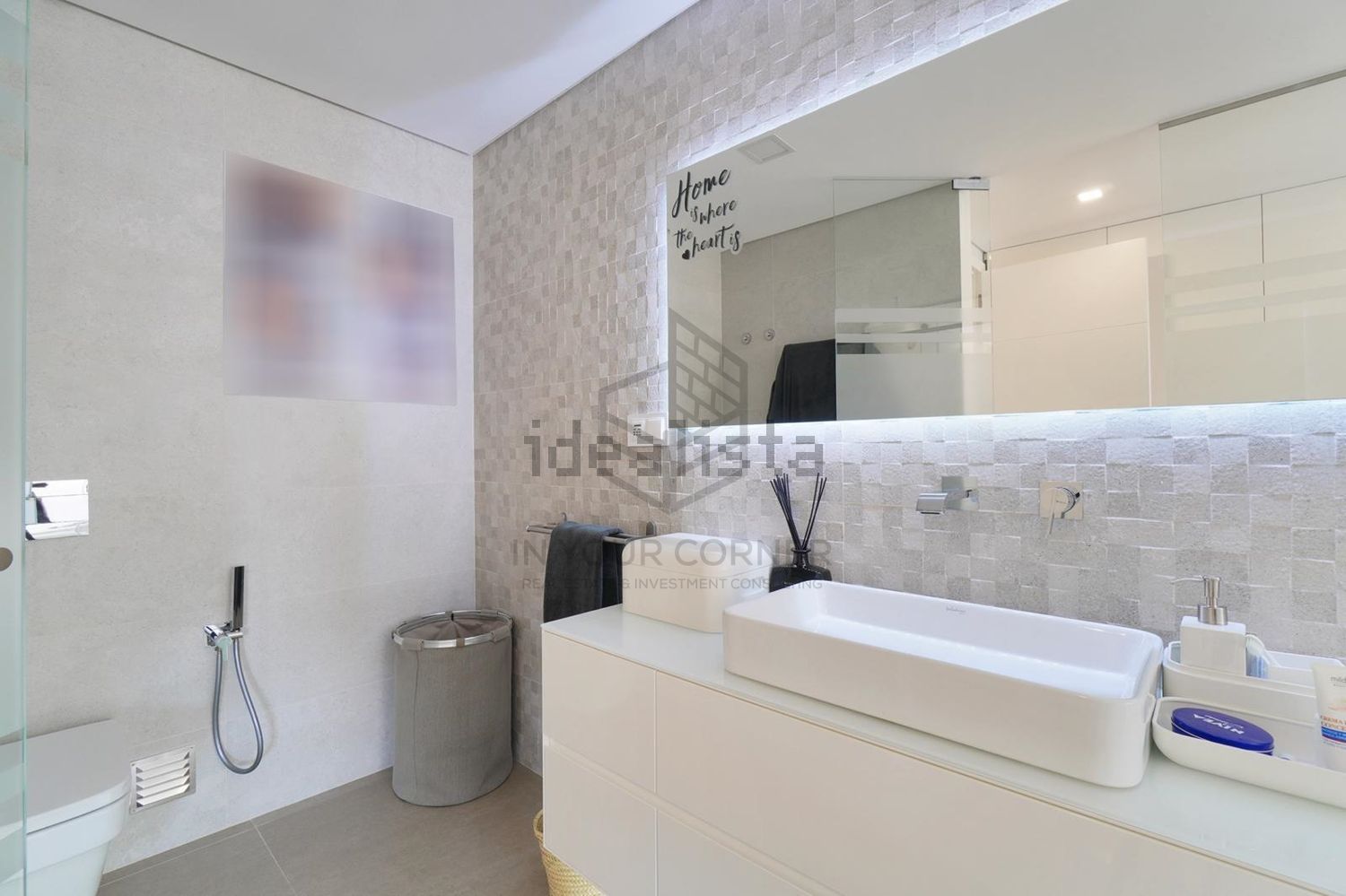 出租公寓 t3在Praça Infante Dom Duarte, 1 - 卫生间