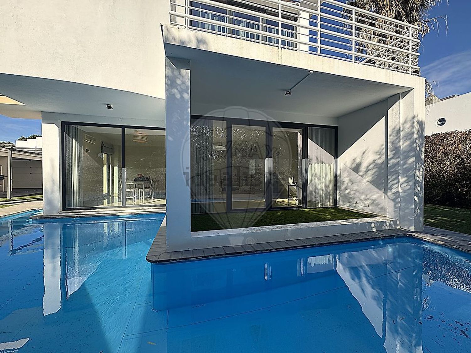 出租小楼房或独栋别墅在Rua Rosa Ramalho, 31 - 游泳池