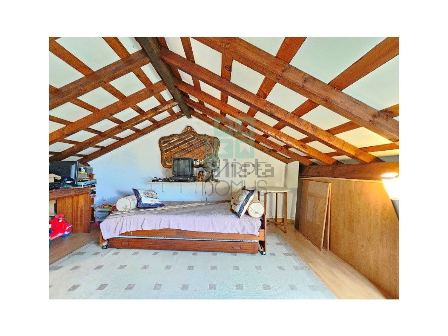 小楼房或独栋别墅出售在Rua Zambujal, 263 a - 卧室