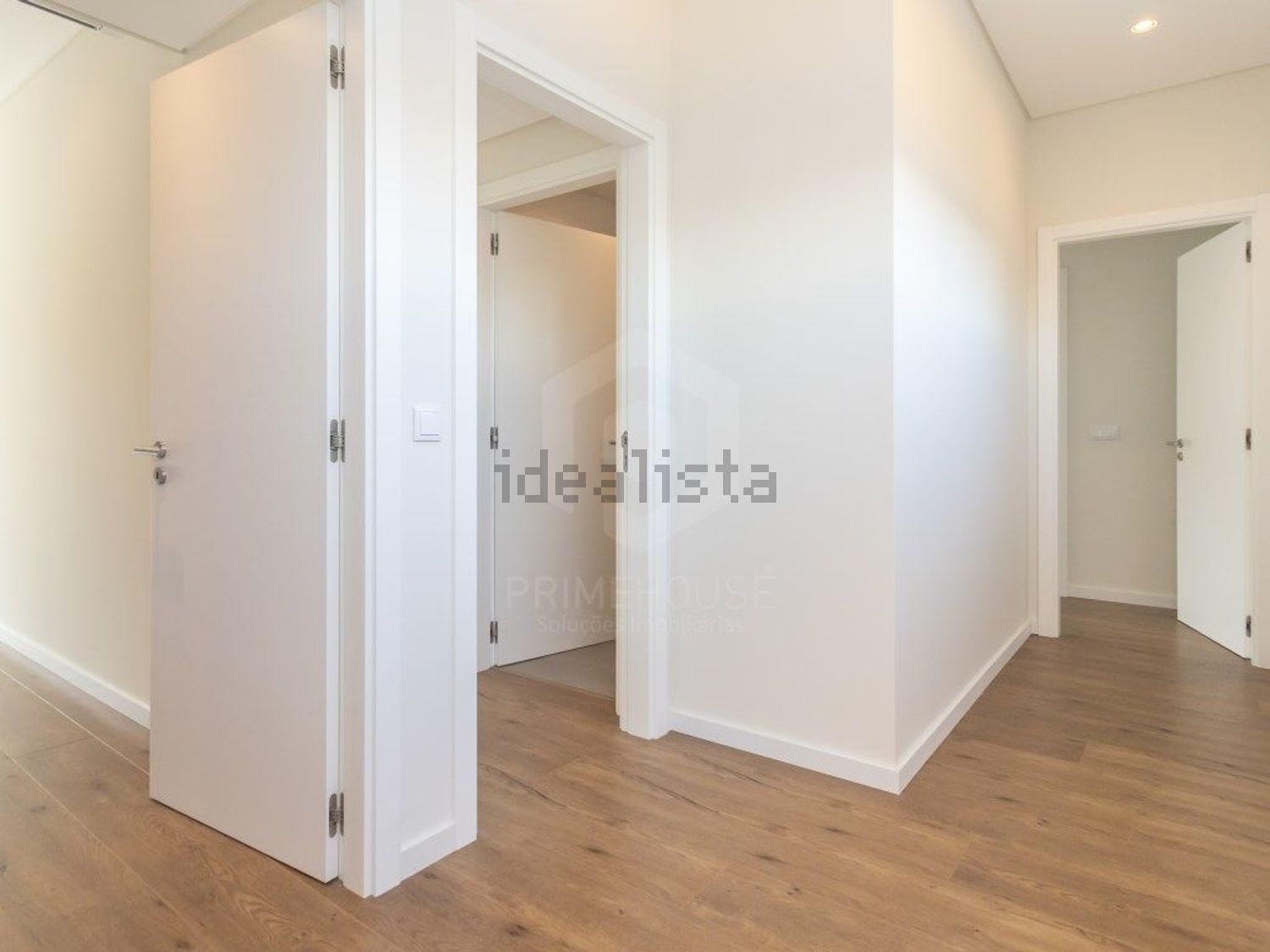 小楼房或独栋别墅出售在Rua das Galeotas, 14 - 过道