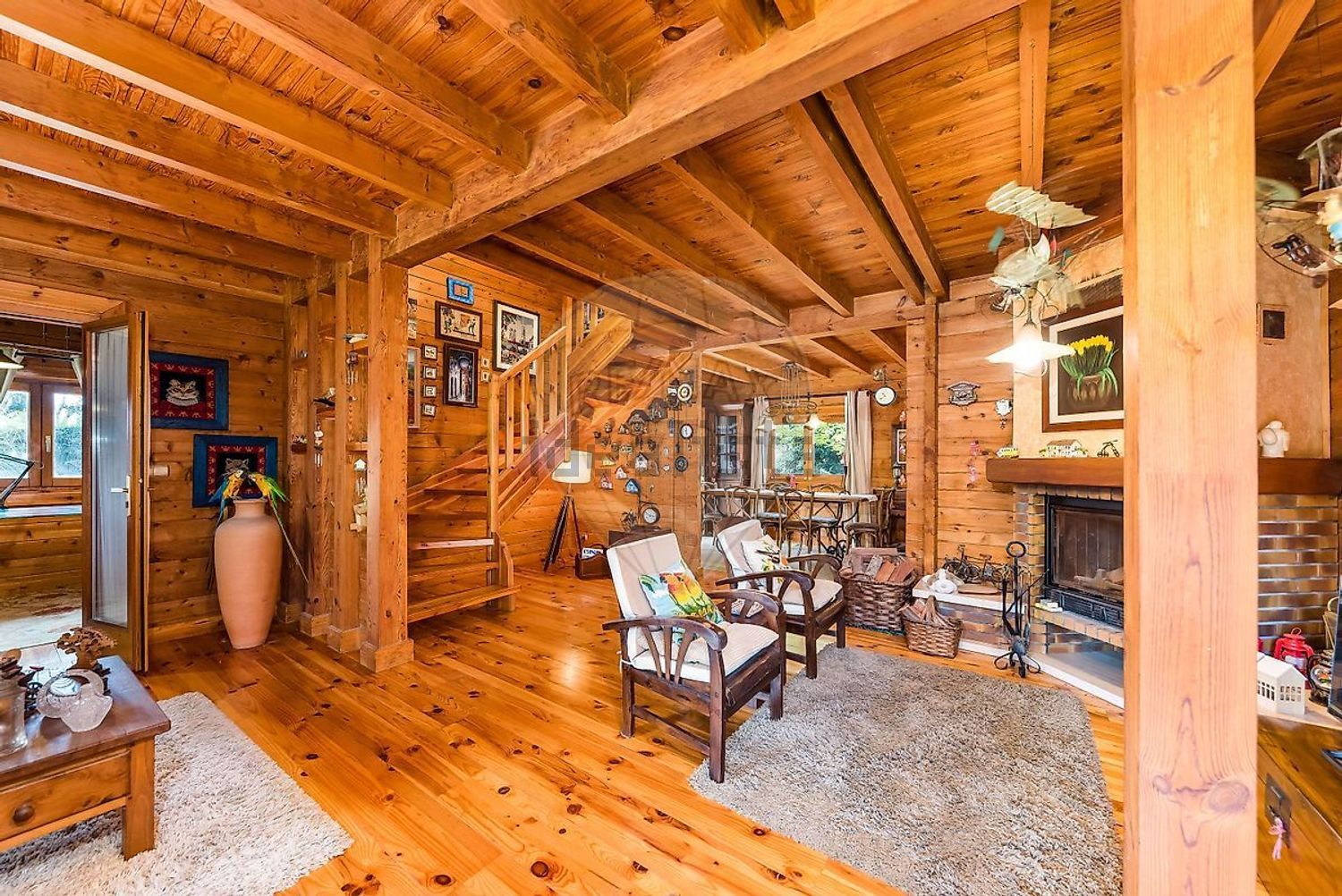 小楼房或独栋别墅出售Ip1 - 客厅