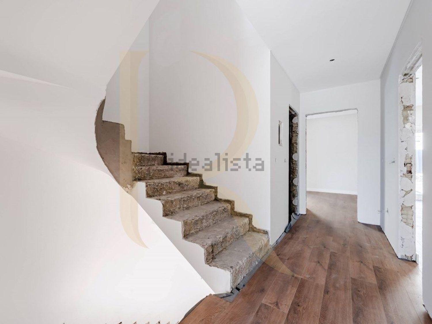 小楼房或独栋别墅出售在Fogueteiro - 详情