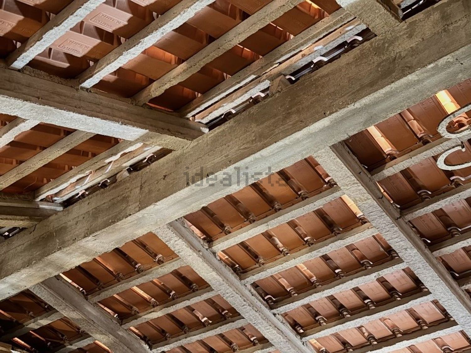 小楼房或独栋别墅出售在Rua Bernardo Martins - 照片