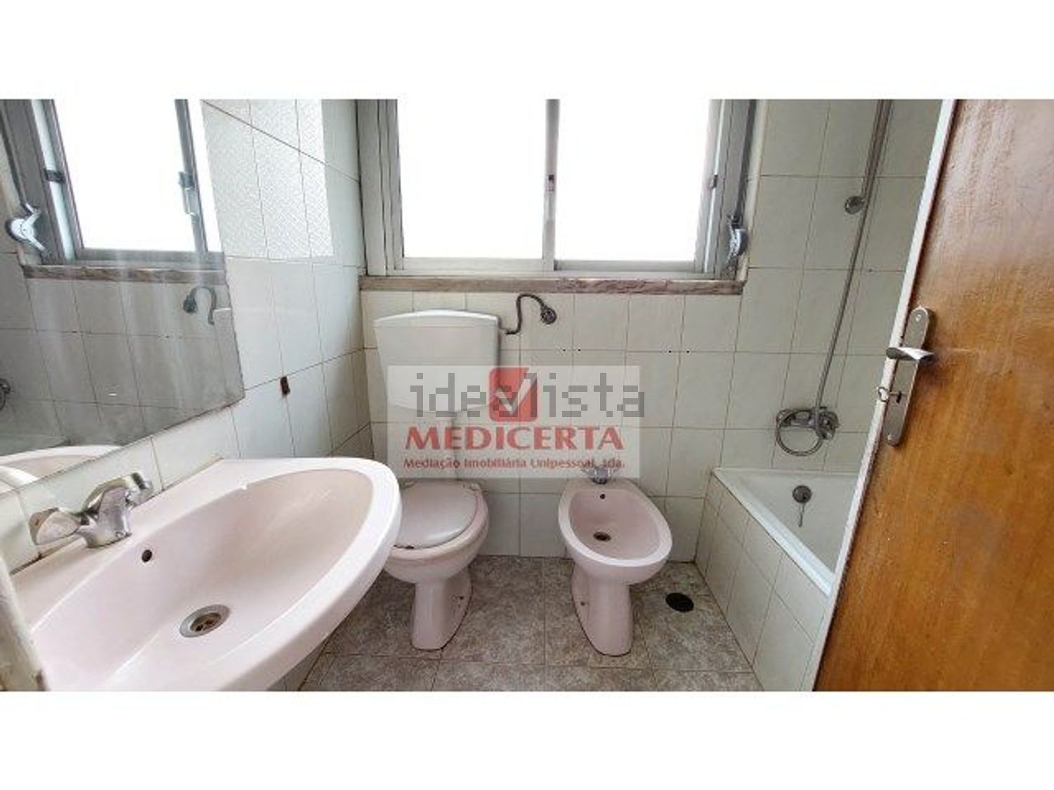 公寓 t3出售在Rua Professor Doutor Virgílio Machado - 卫生间