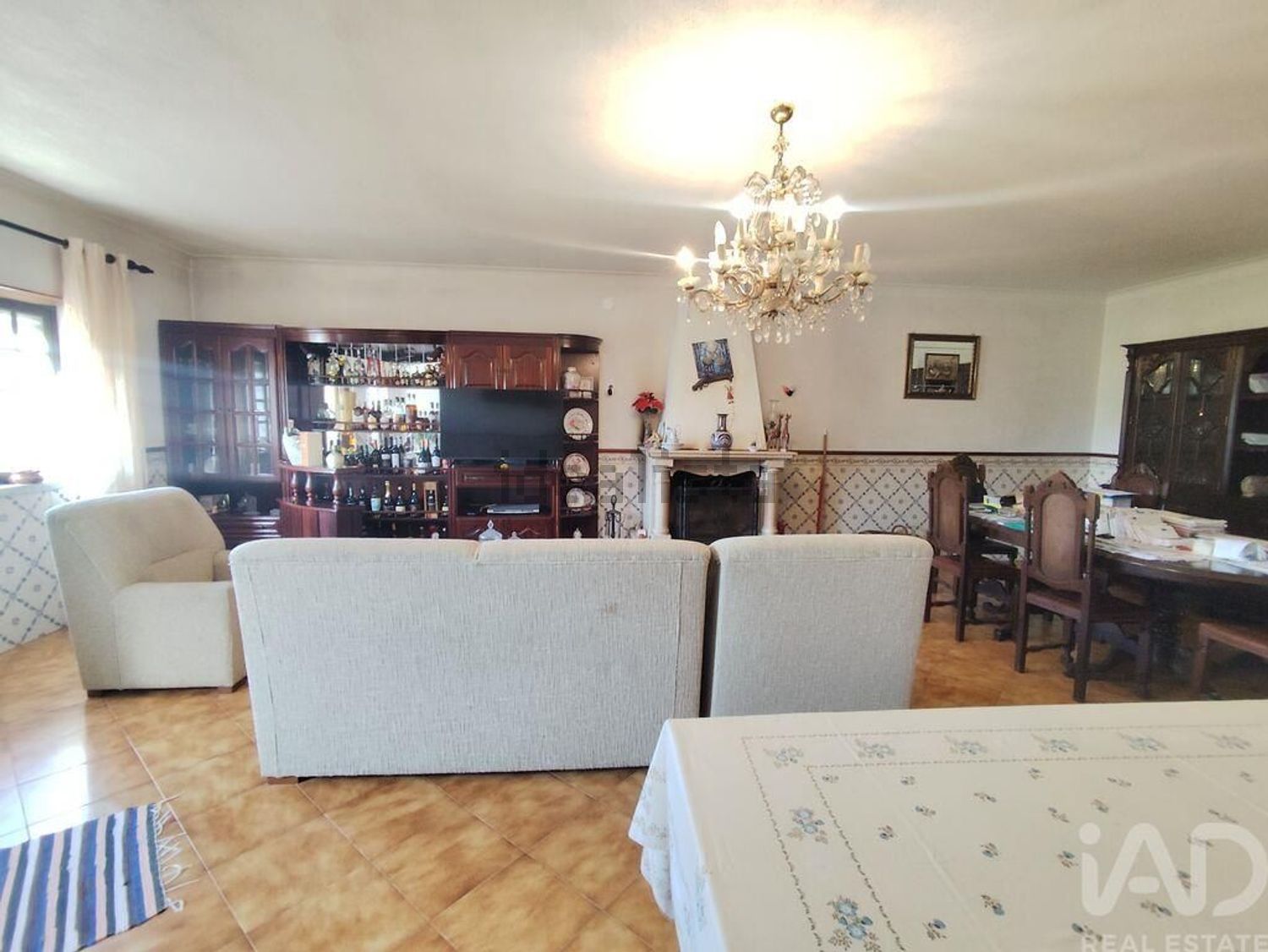 小楼房或独栋别墅出售在Lamas e Cercal - 客厅