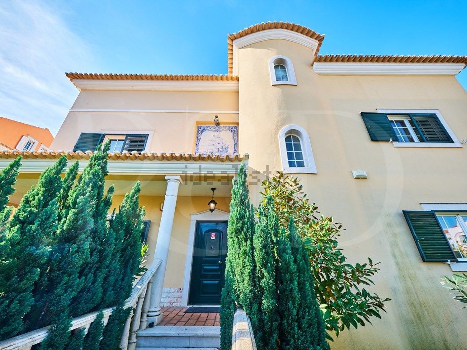 小楼房或独栋别墅出售在Rua Bartolomeu Perestelo, 189 - 外立面