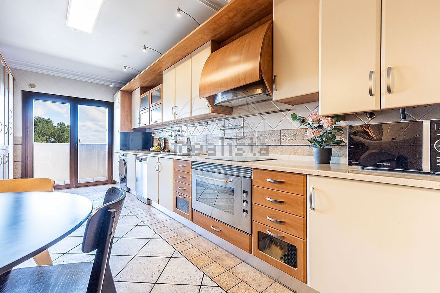 出租公寓 t4在Rua António Gonçalves Correia - 厨房