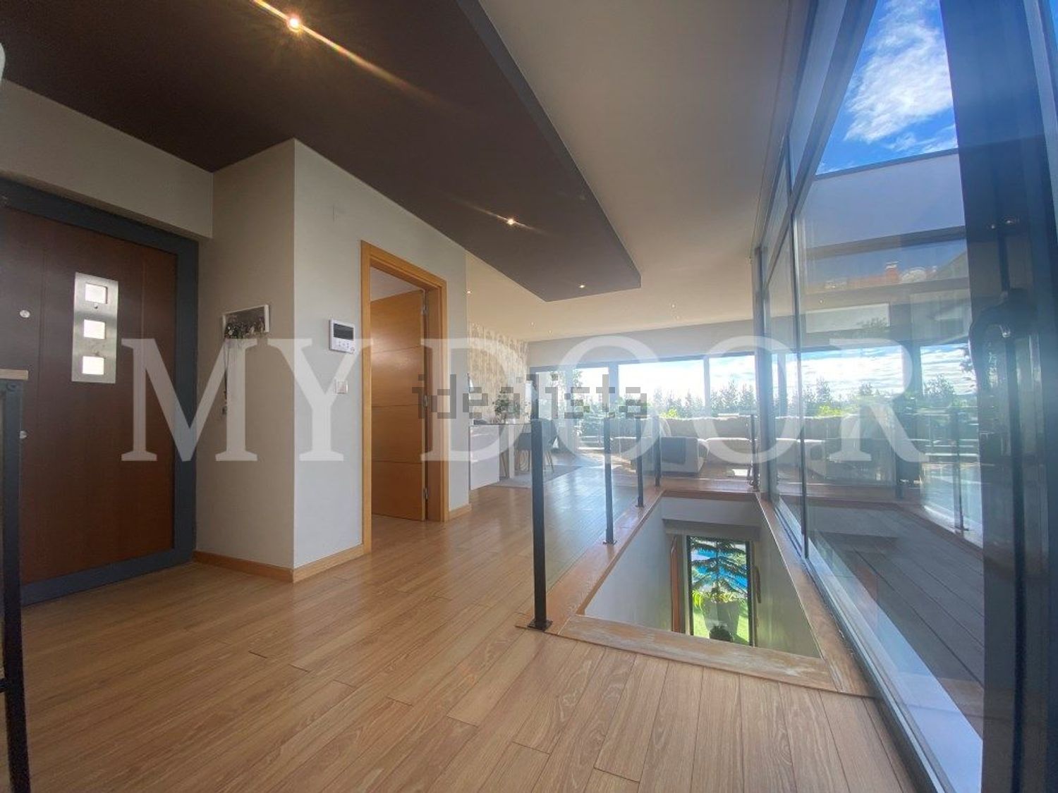 小楼房或独栋别墅出售在Santo Antão e São Julião do Tojal - 前厅