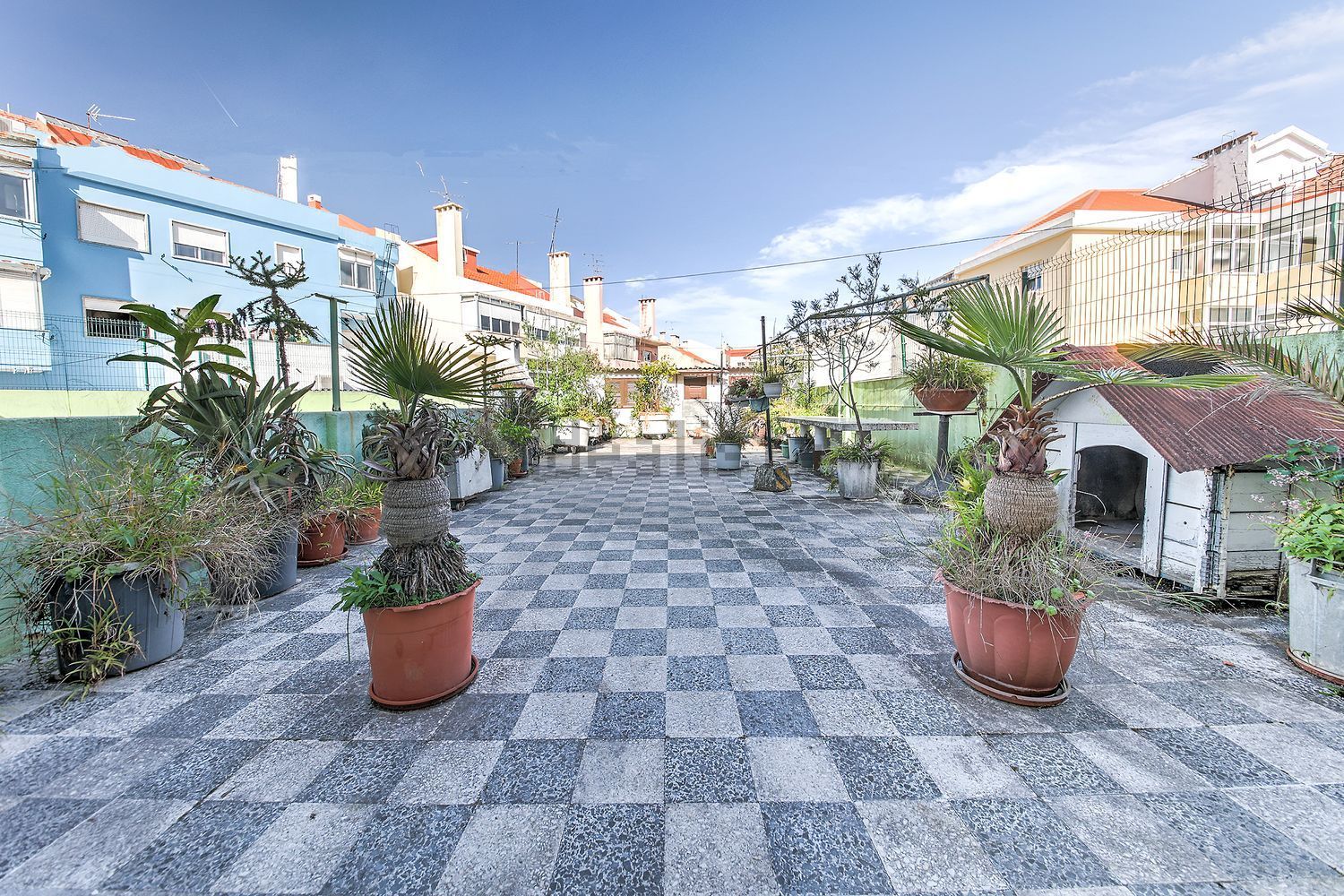 公寓 t4出售在Rua 27 de Junho, 6 - 阳台