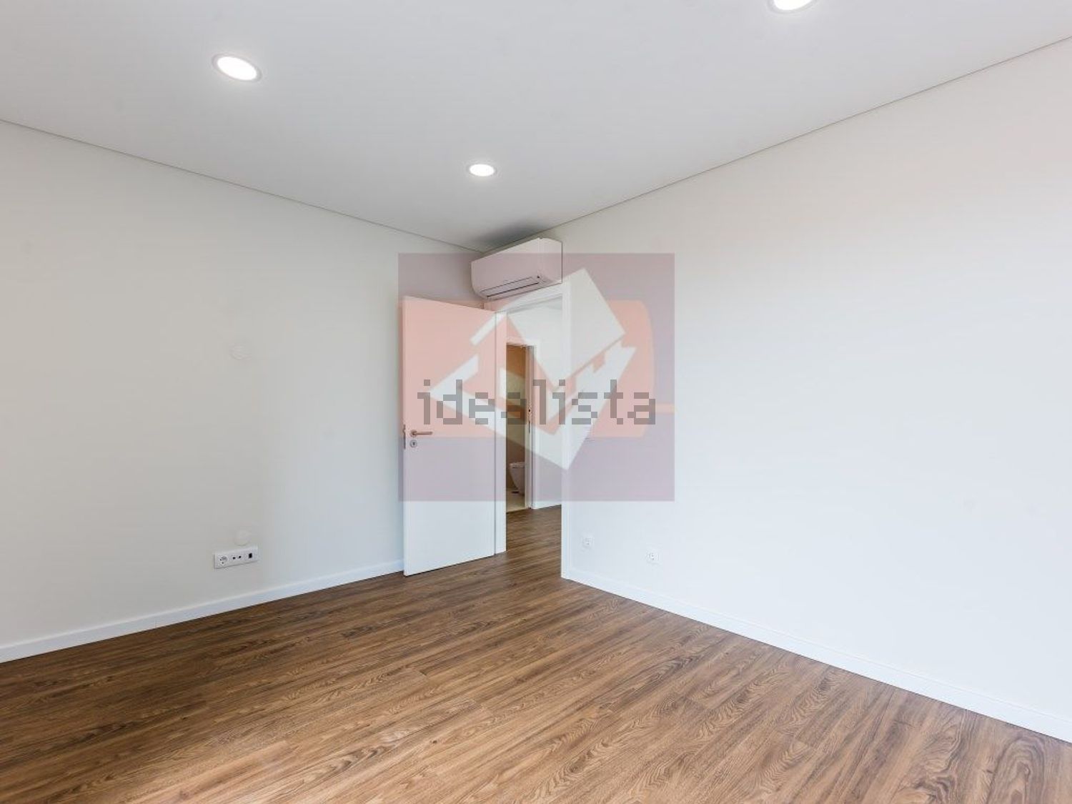 小楼房或独栋别墅出售在Pontinha e Famões - 卧室