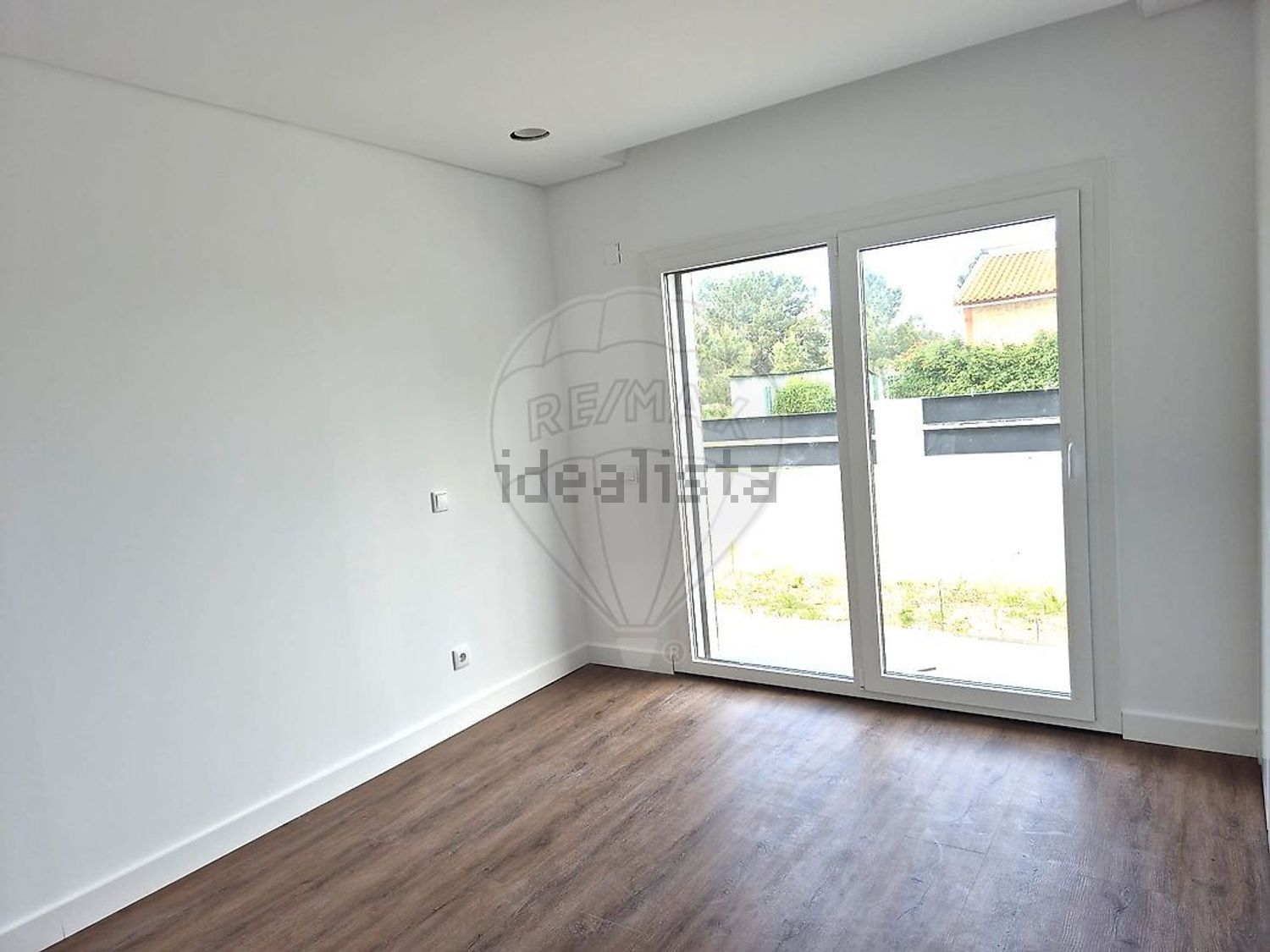 小楼房或独栋别墅出售在Rua 27 - 居住