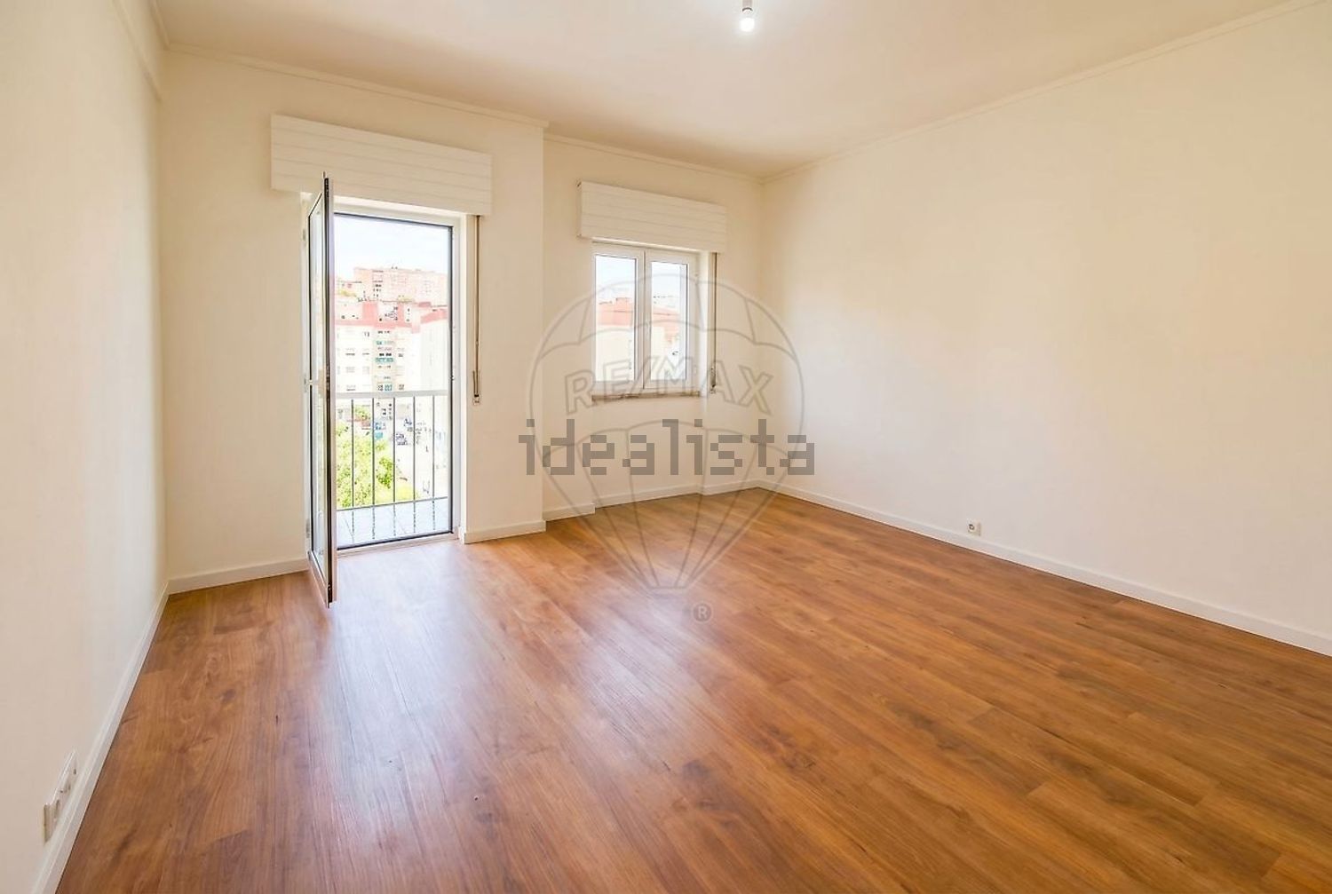 公寓 t3出售在Avenida João Branco Núncio - 居住